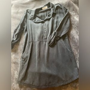 Black Knee Length Dress w/ Pockets